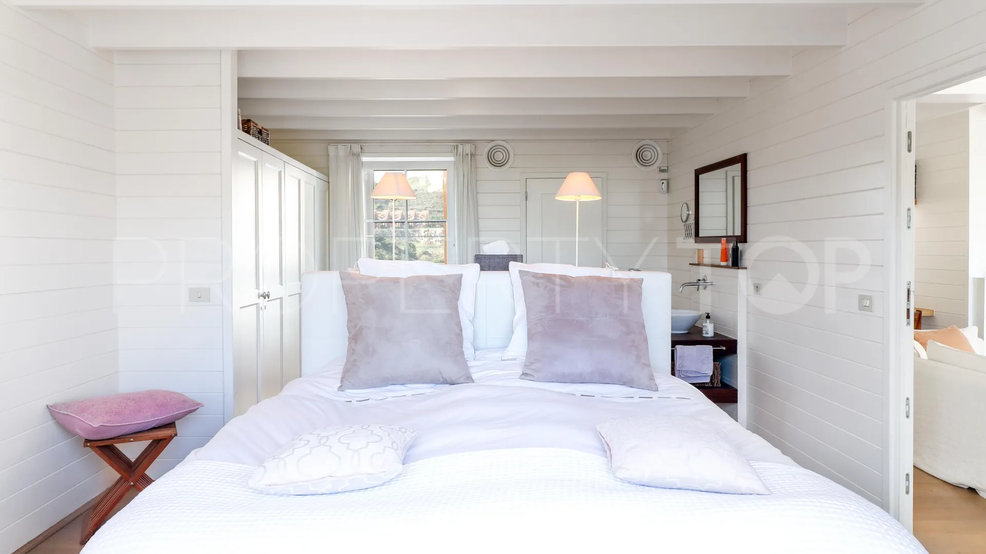 Villa with 4 bedrooms for sale in Benahavis