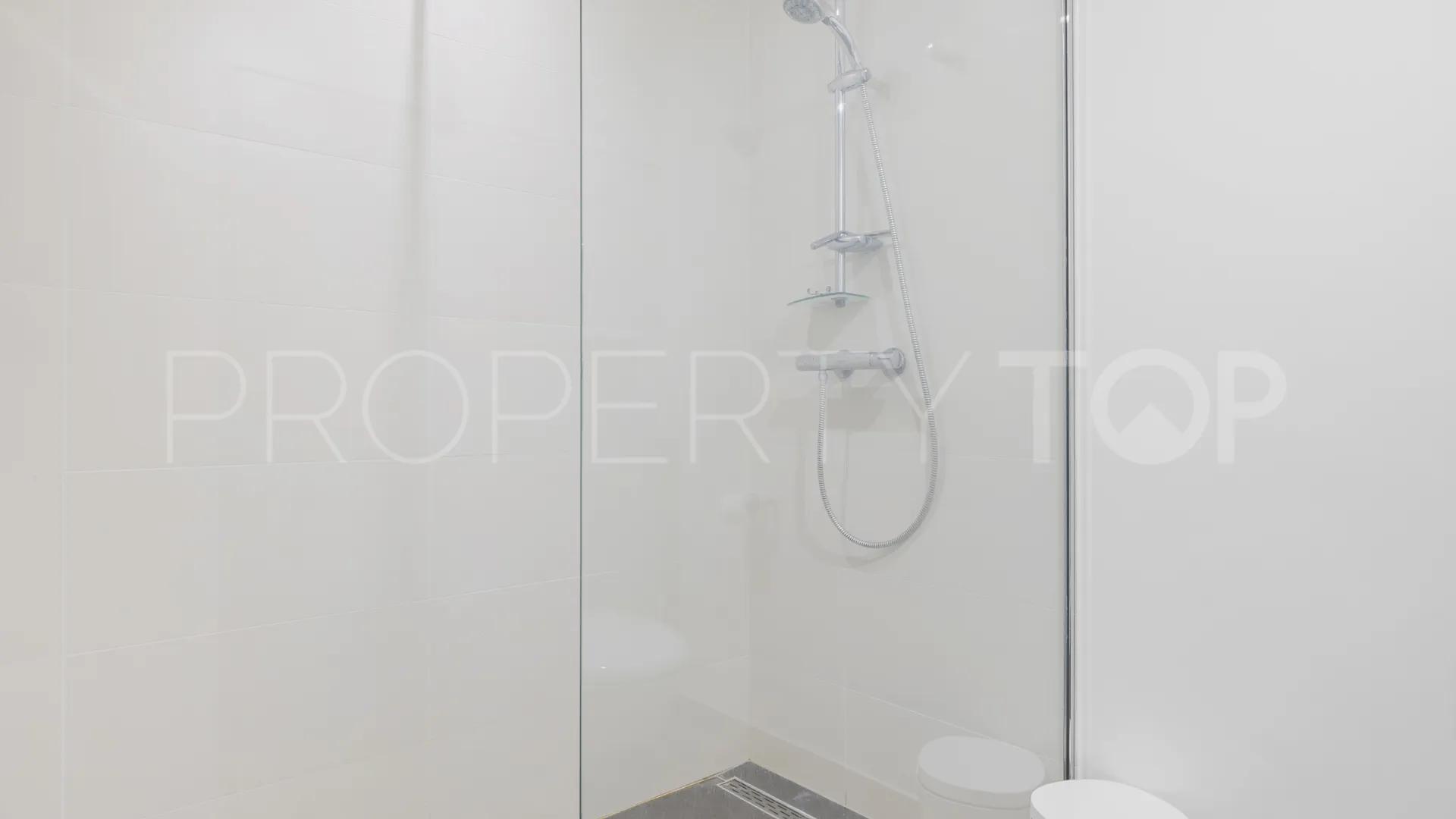 Semi detached house with 5 bedrooms for sale in Benahavis