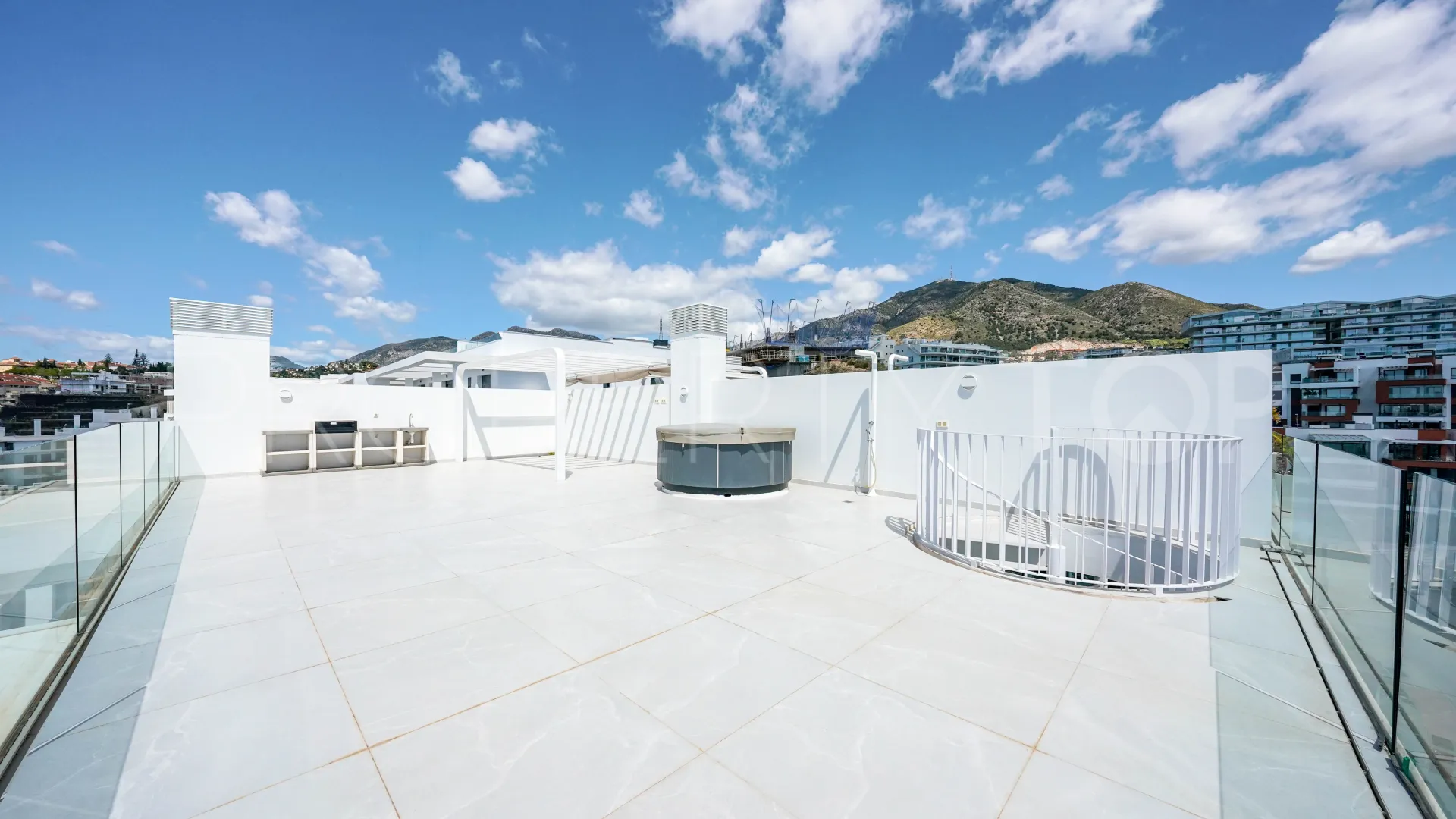 Penthouse for sale in El Higueron