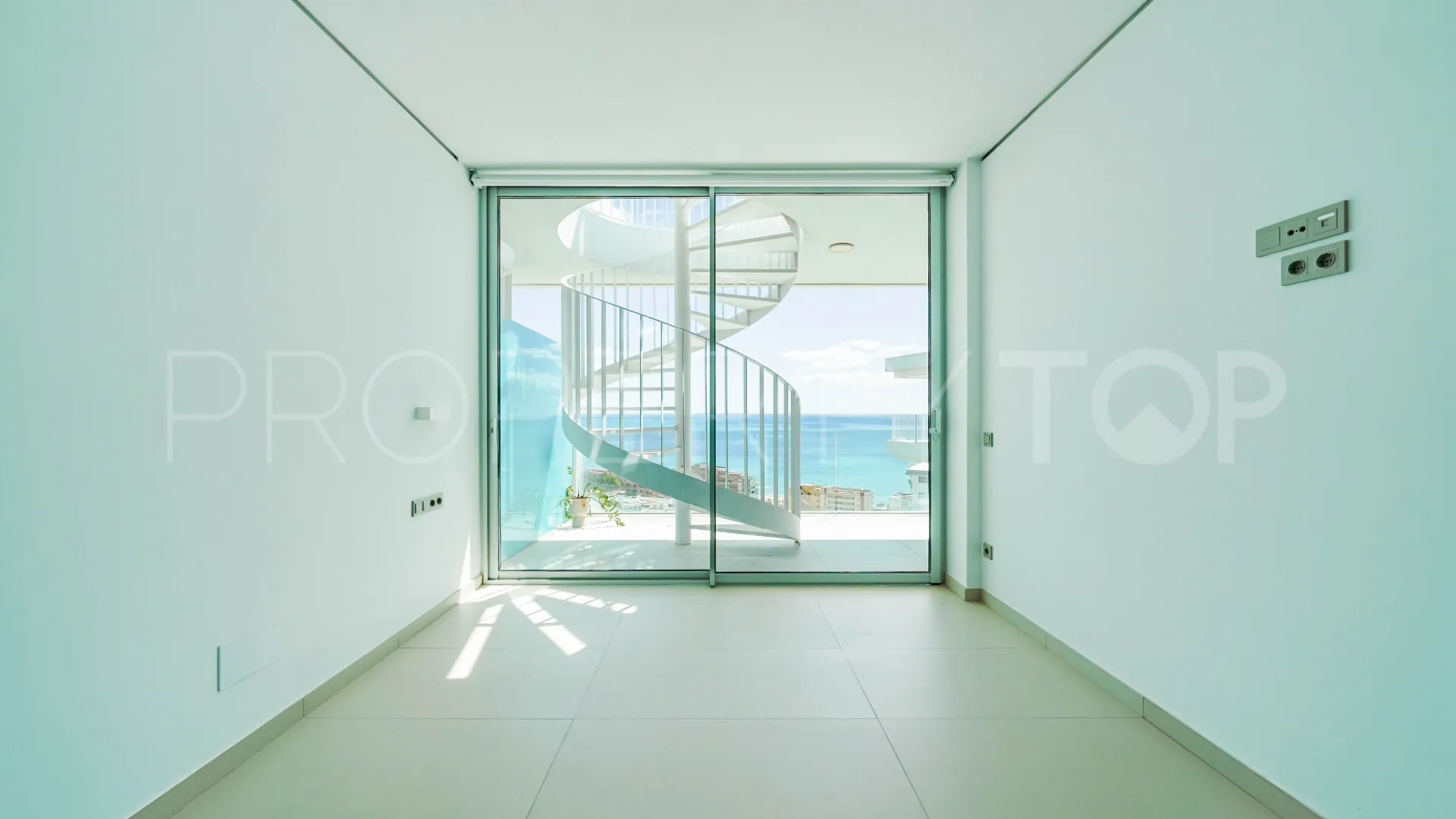 Penthouse for sale in El Higueron