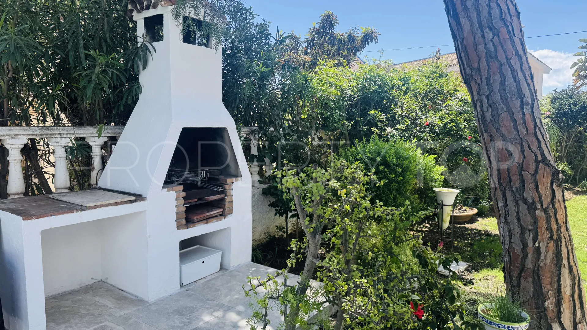 Chalet en venta en Elviria de 4 dormitorios