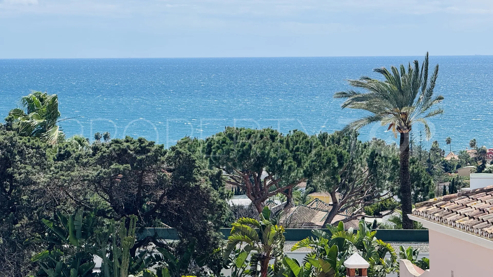 Chalet en venta en Elviria de 4 dormitorios