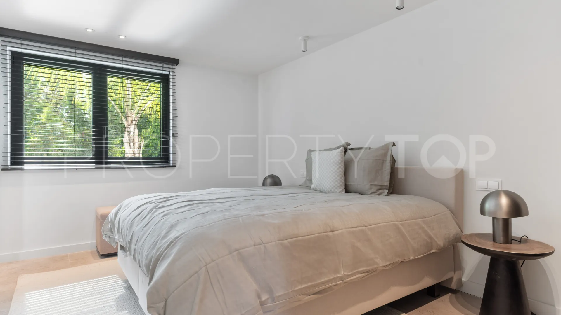 5 bedrooms Casasola villa for sale