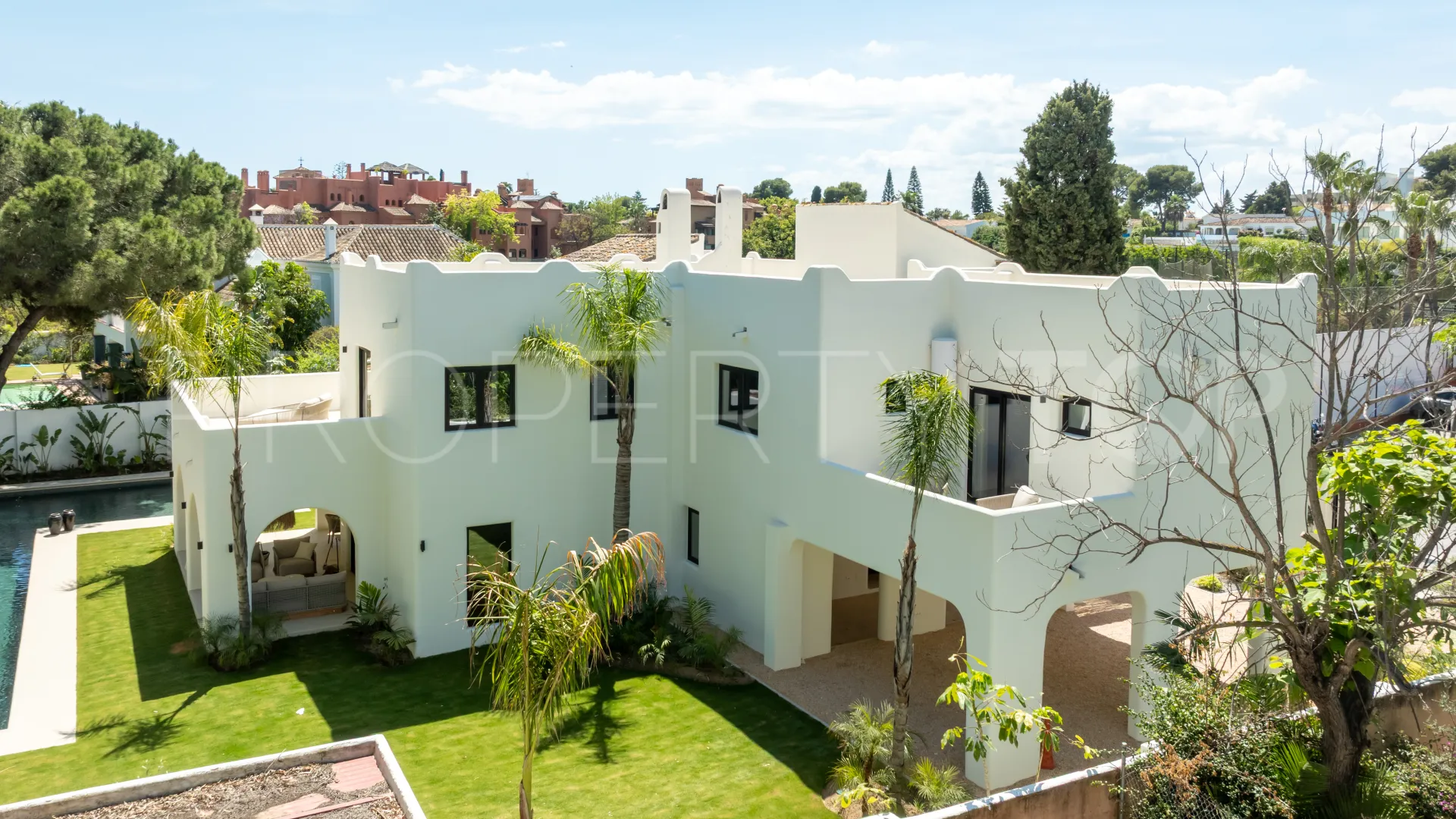 5 bedrooms Casasola villa for sale