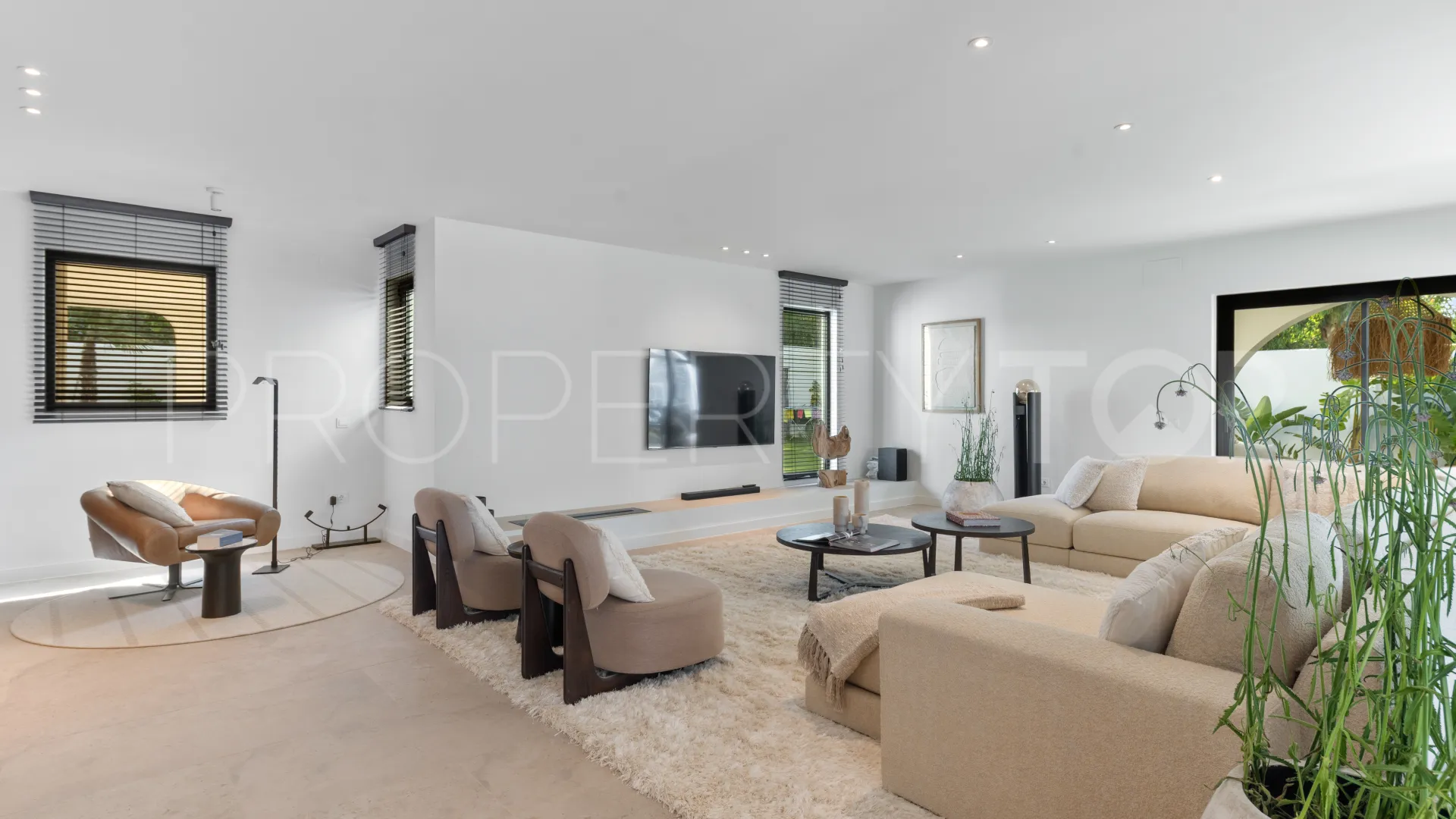 5 bedrooms Casasola villa for sale