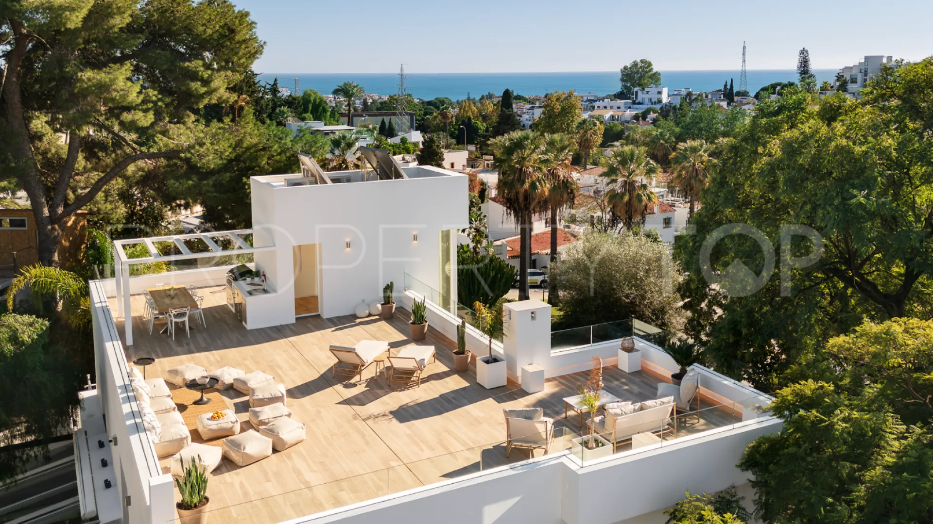 5 bedrooms Marbella villa for sale