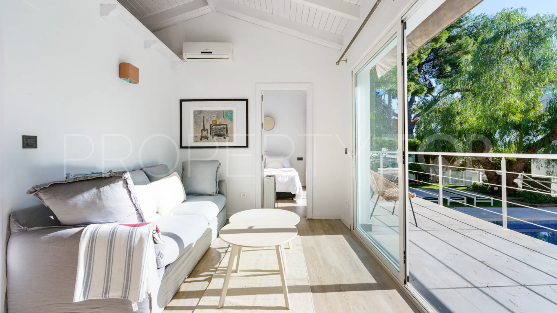 5 bedrooms Marbella villa for sale
