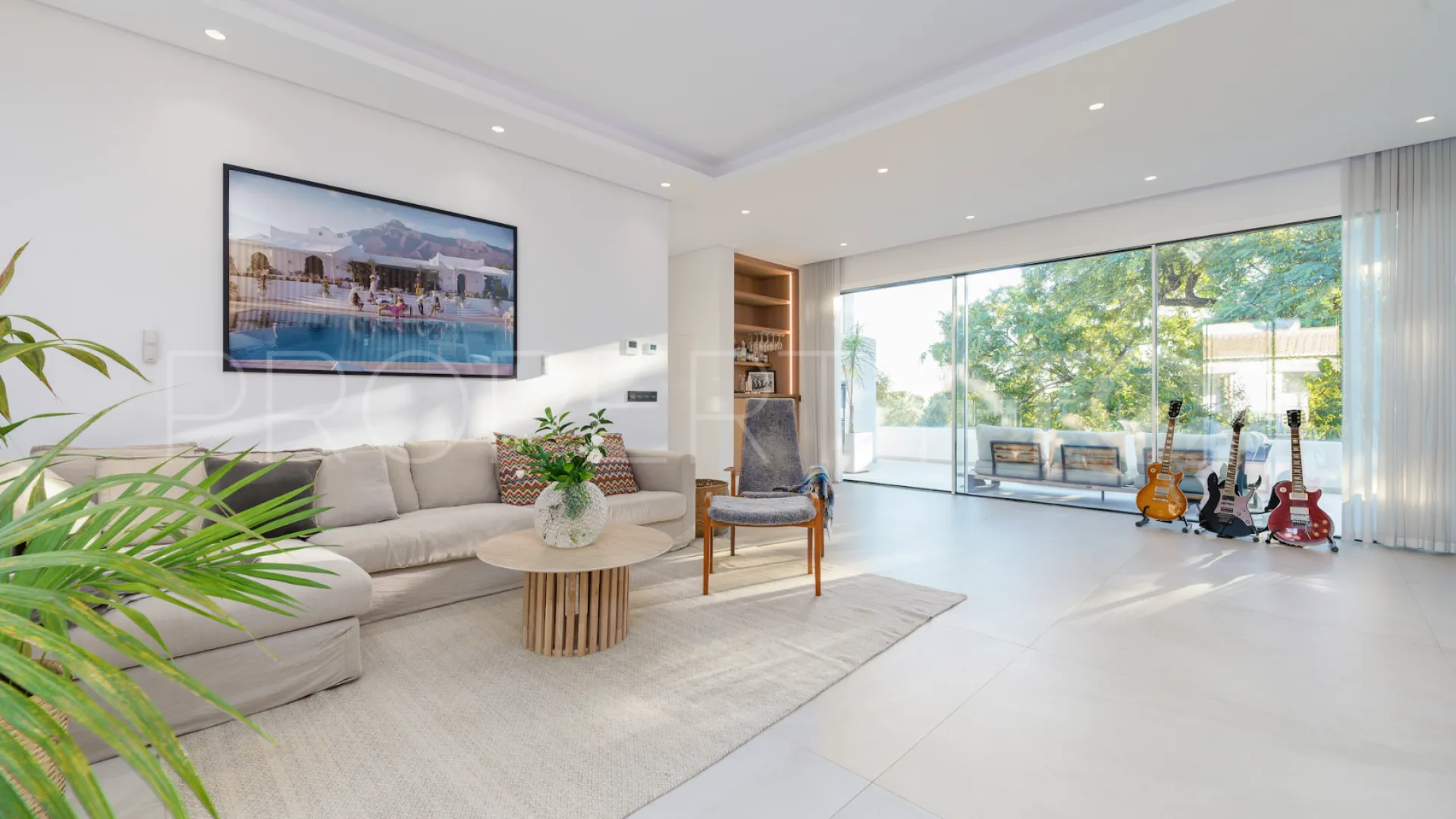 5 bedrooms Marbella villa for sale
