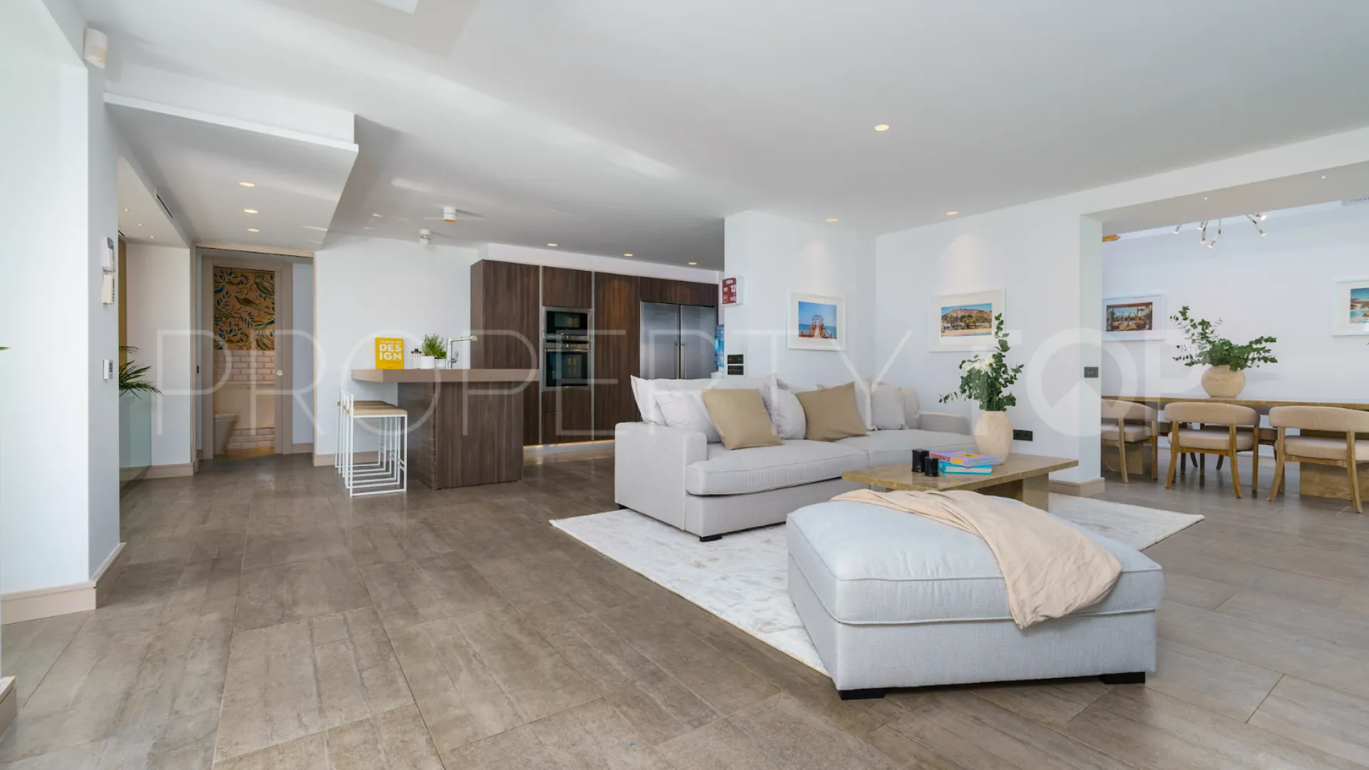 5 bedrooms Marbella villa for sale