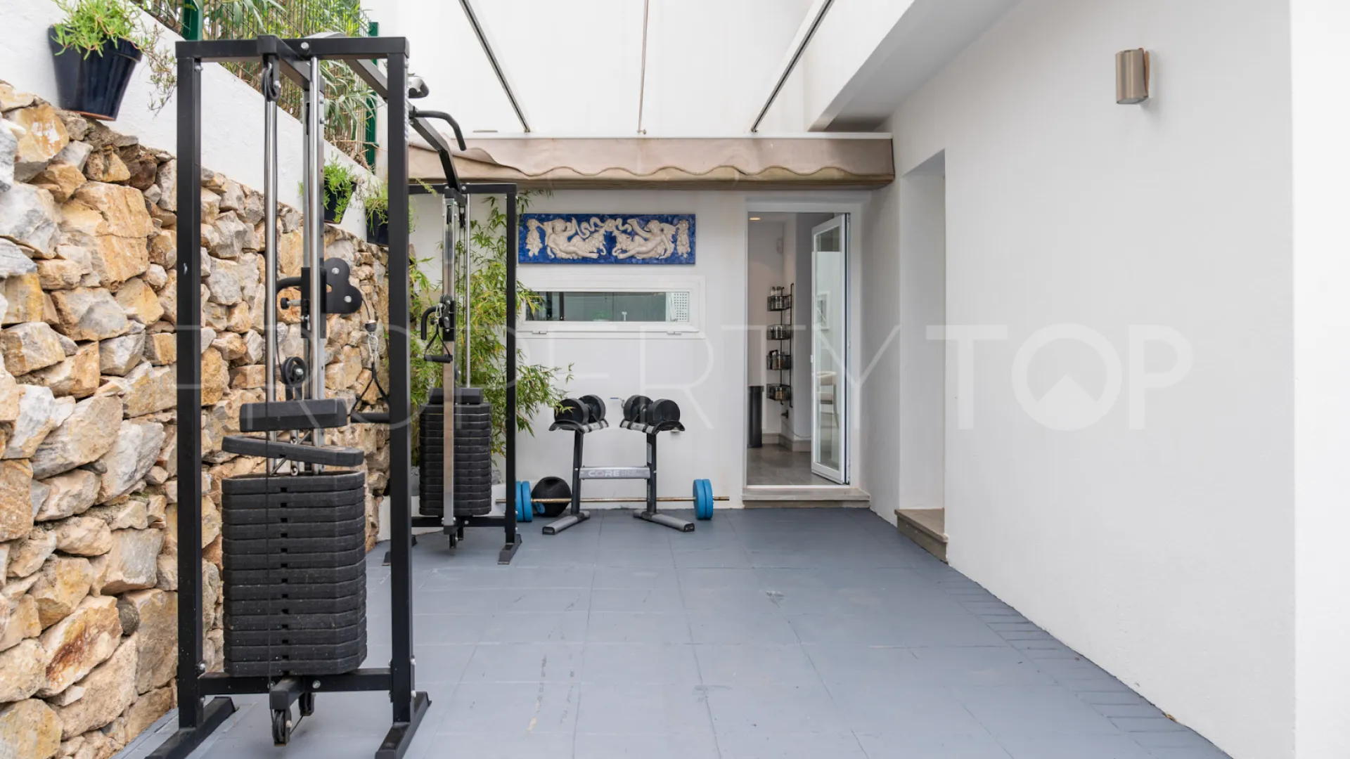 5 bedrooms Marbella villa for sale