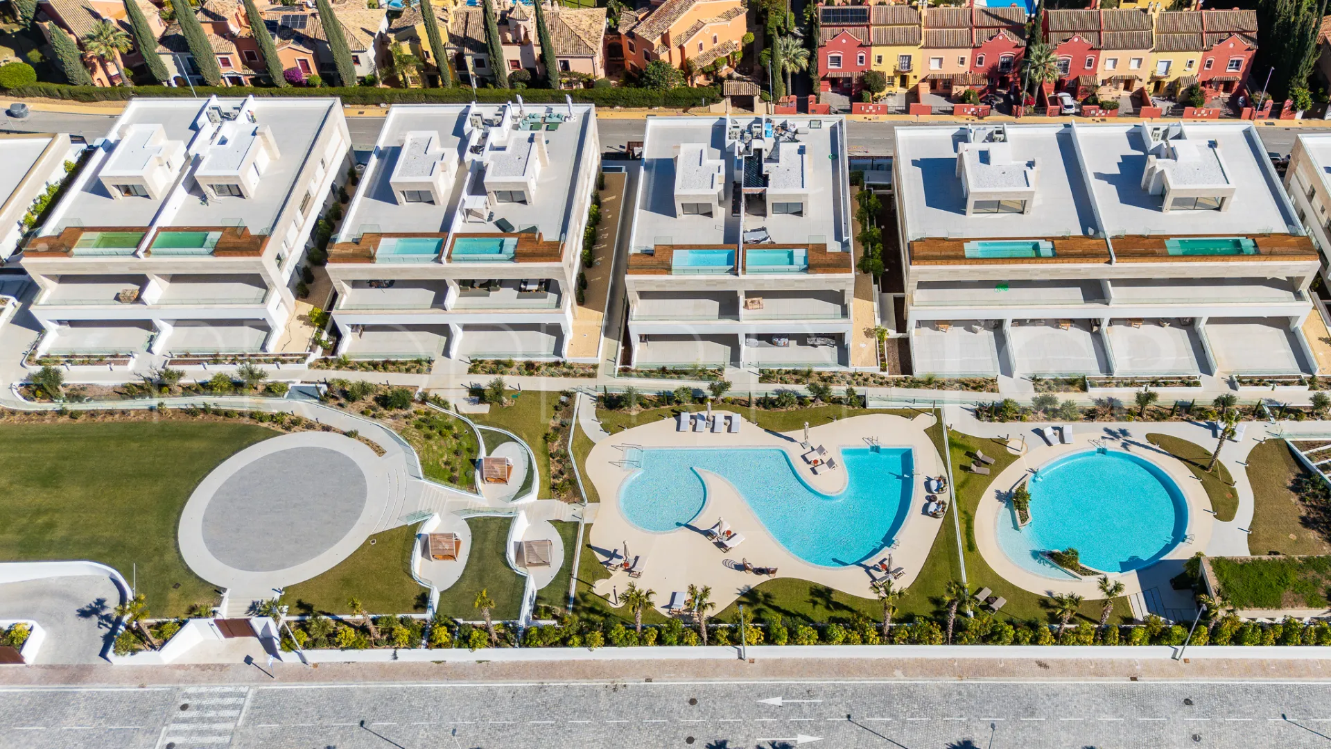 Ground floor apartment for sale in Marbella Golden Mile