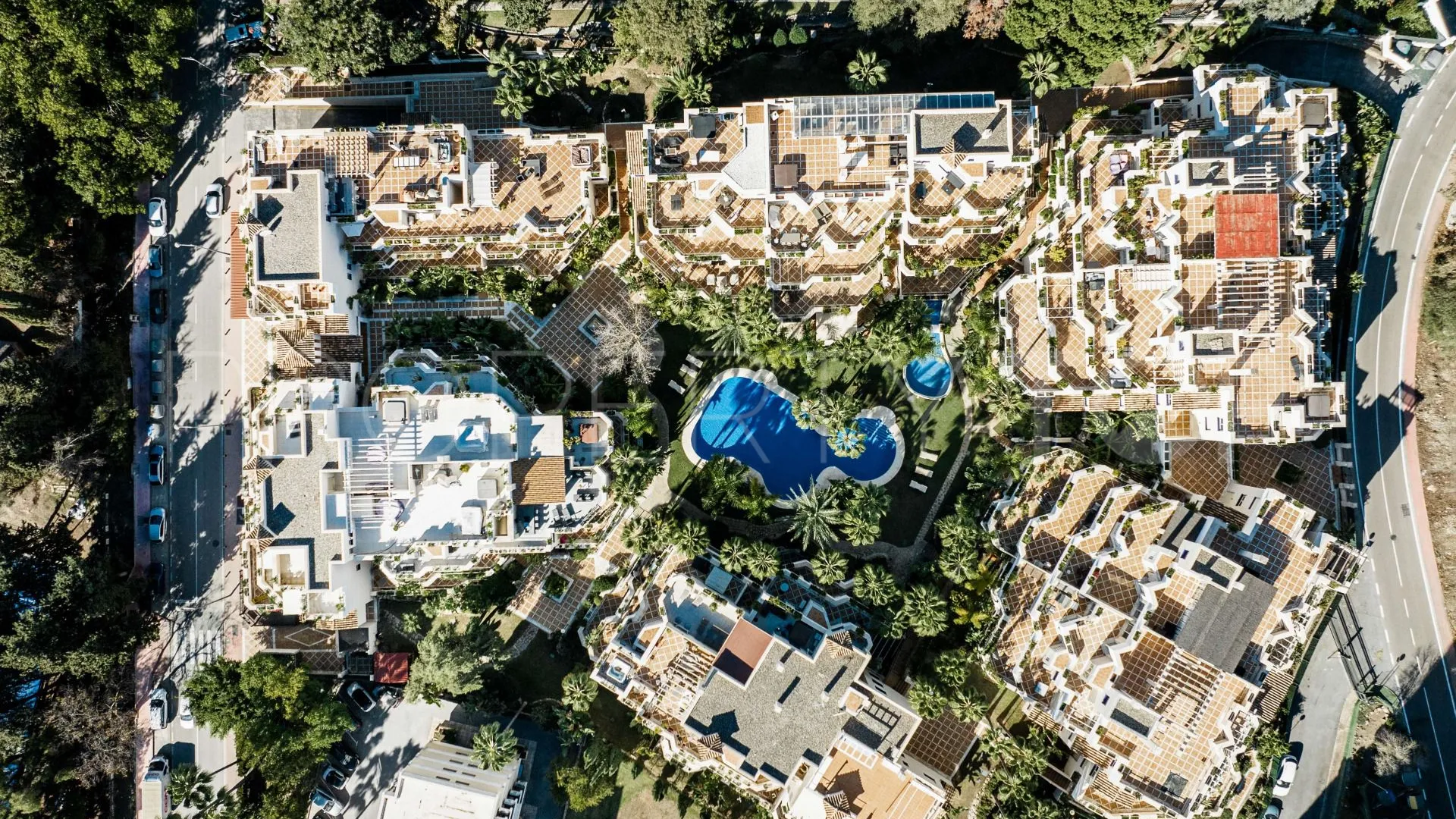 For sale apartment in Nueva Andalucia