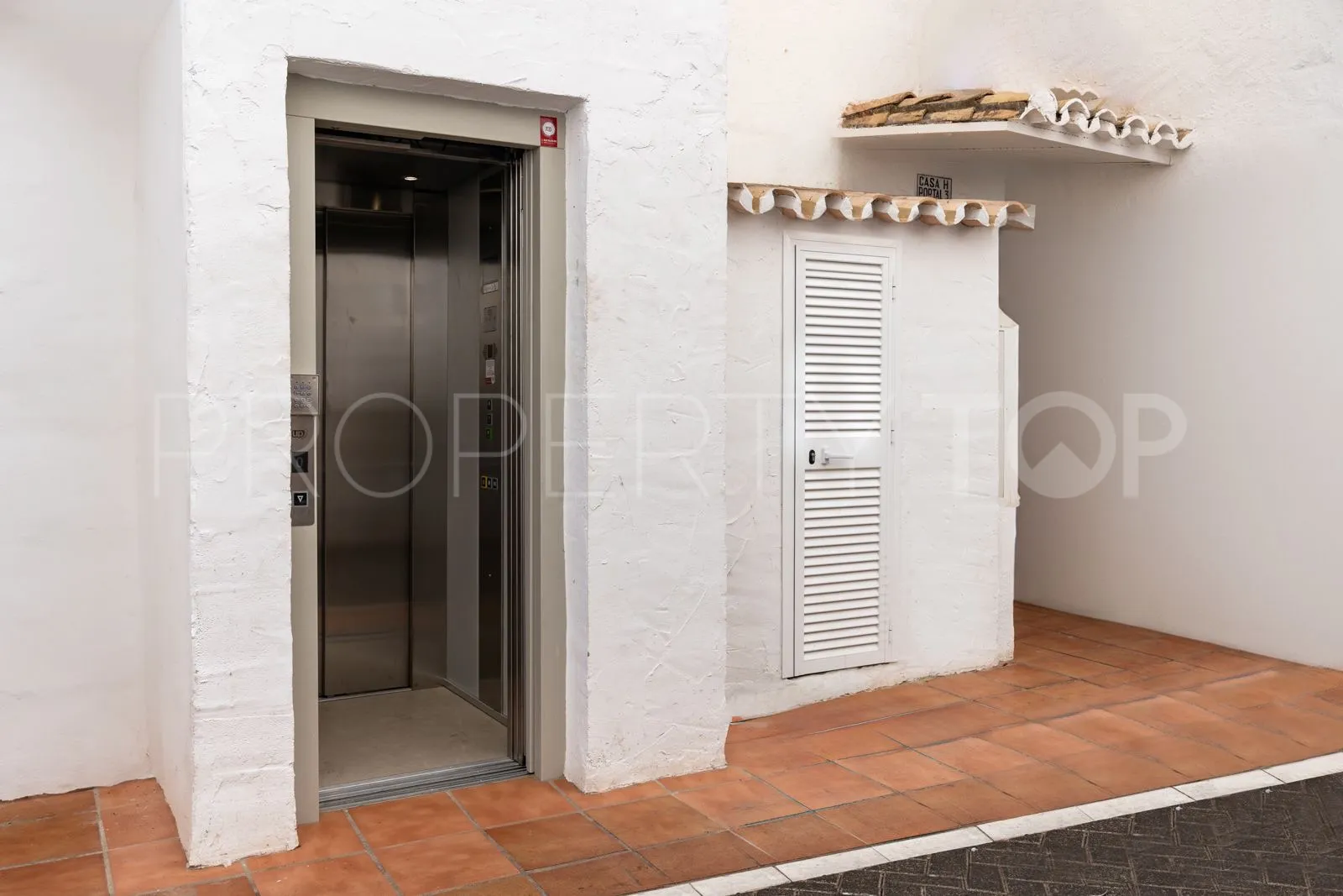 Apartment for sale in Marbella - Puerto Banus