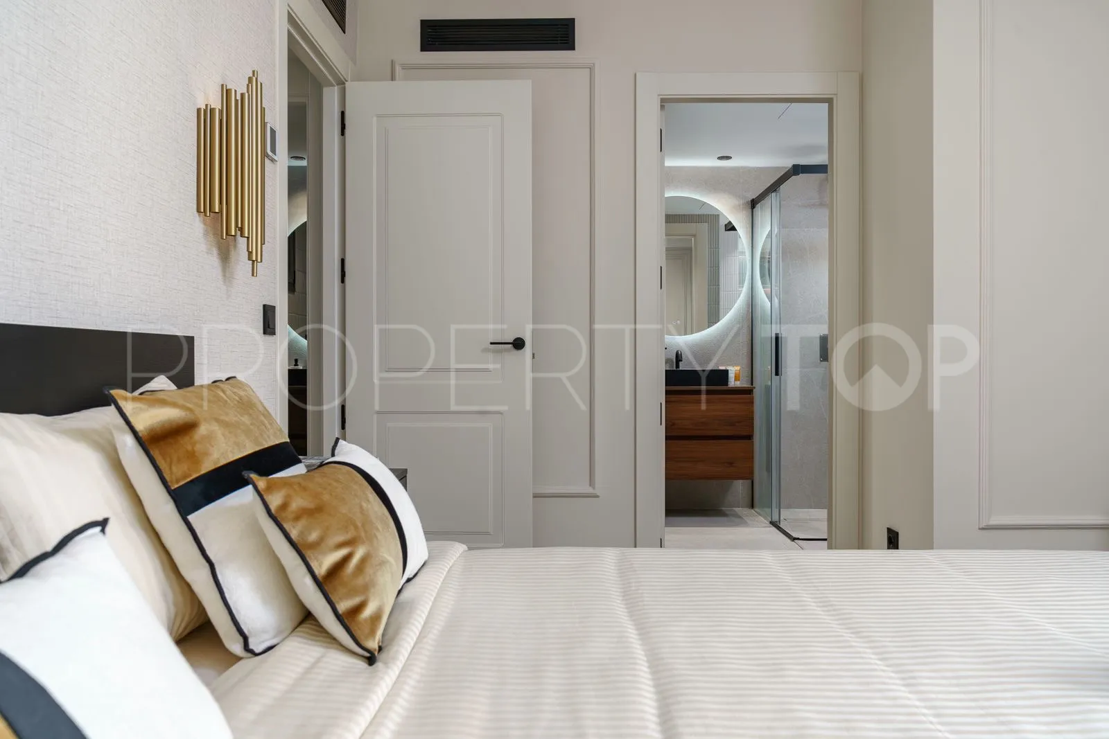 Apartment for sale in Marbella - Puerto Banus