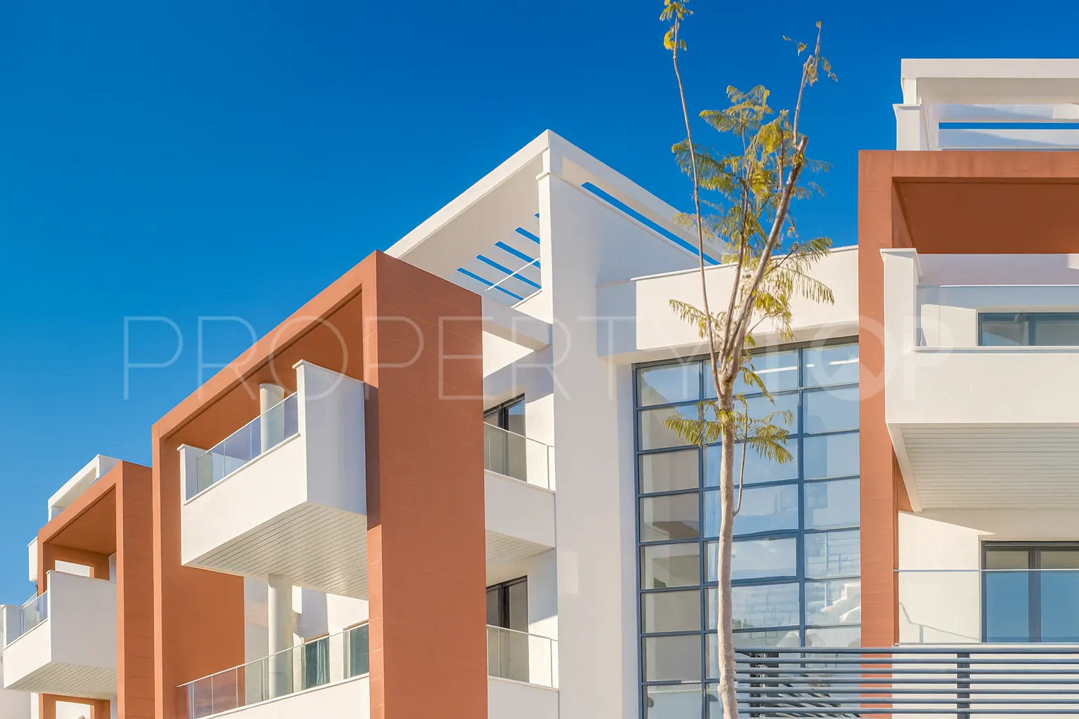 For sale duplex penthouse in La Quinta with 3 bedrooms