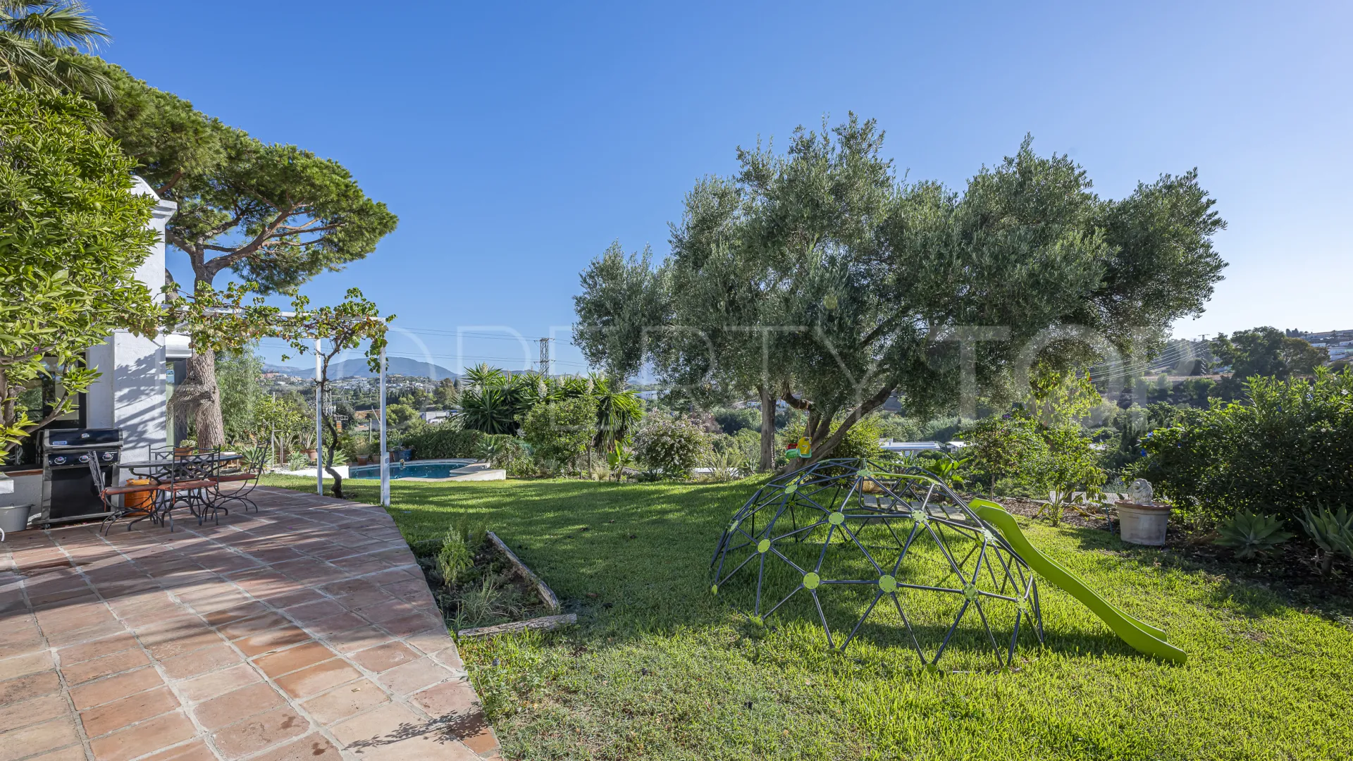 For sale 4 bedrooms villa in San Pedro de Alcantara