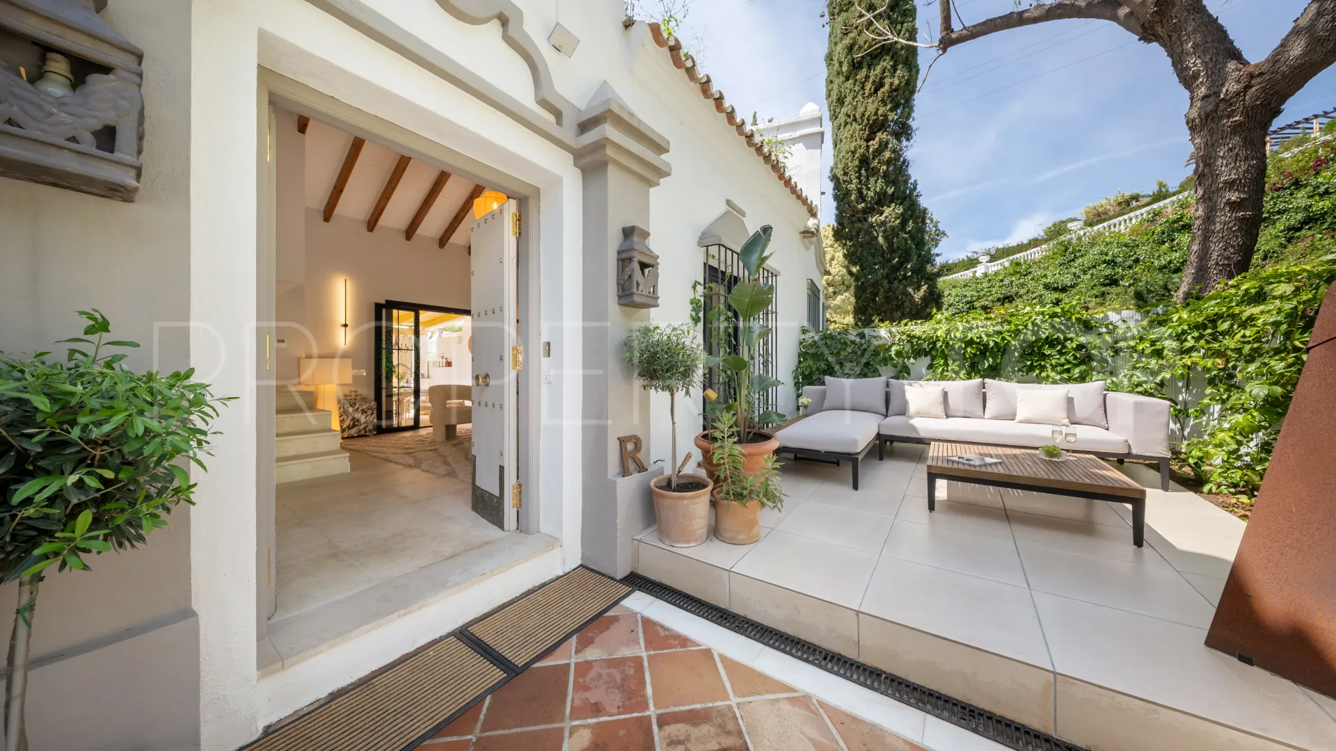 Golden Mile 4 bedrooms town house for sale