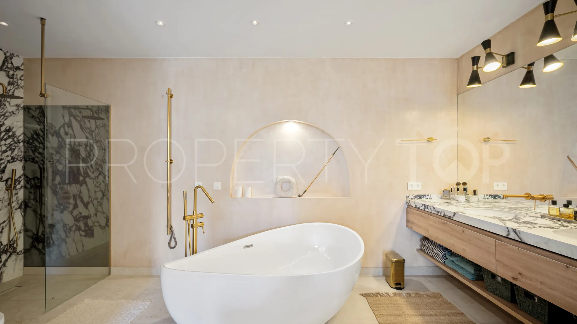 Golden Mile 4 bedrooms town house for sale