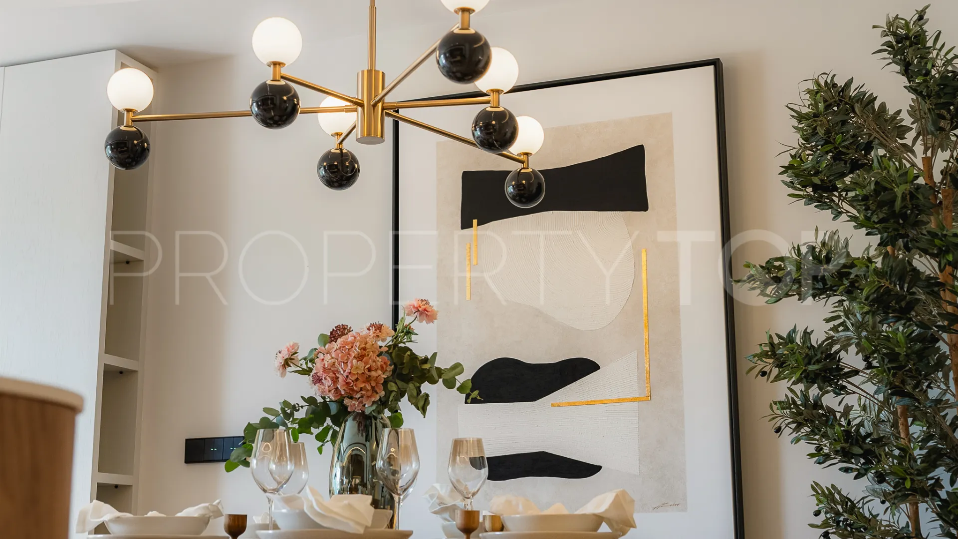 Marbella Golden Mile 3 bedrooms apartment for sale