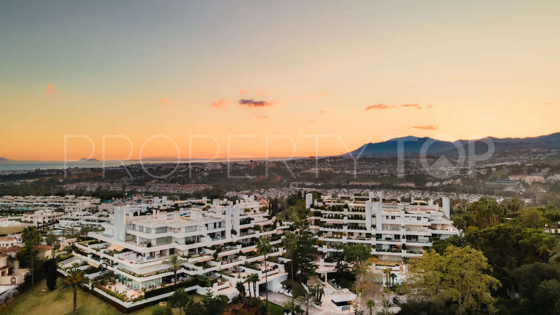 Marbella Golden Mile 3 bedrooms apartment for sale