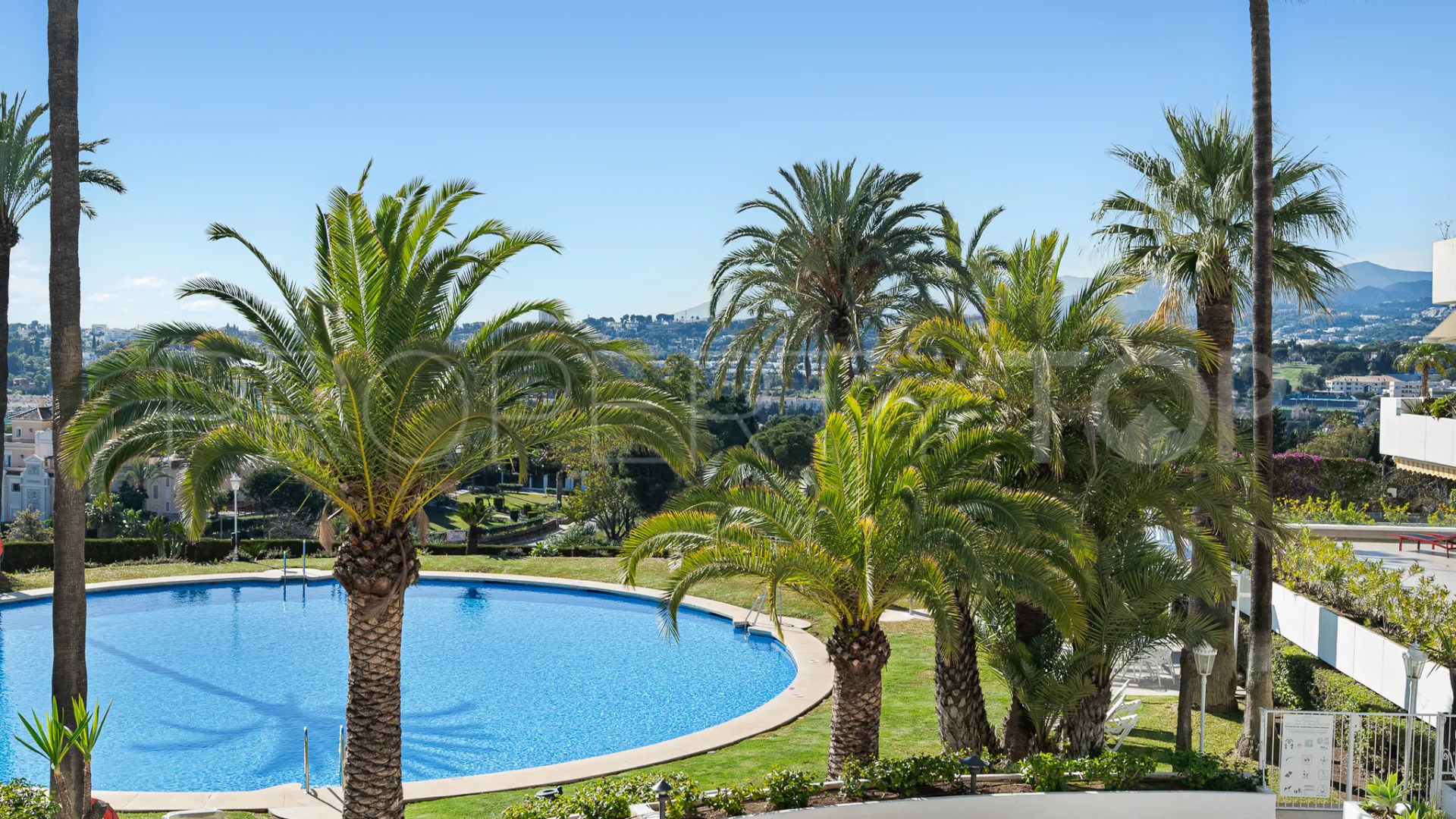 Marbella Golden Mile 3 bedrooms apartment for sale