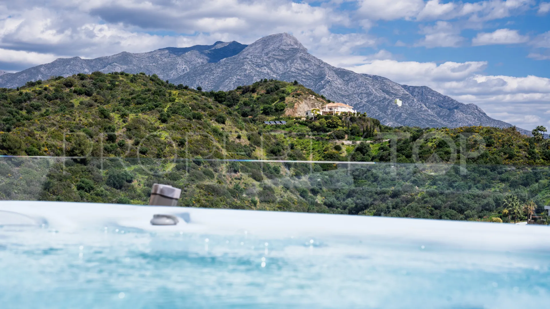 3 bedrooms La Quinta penthouse for sale