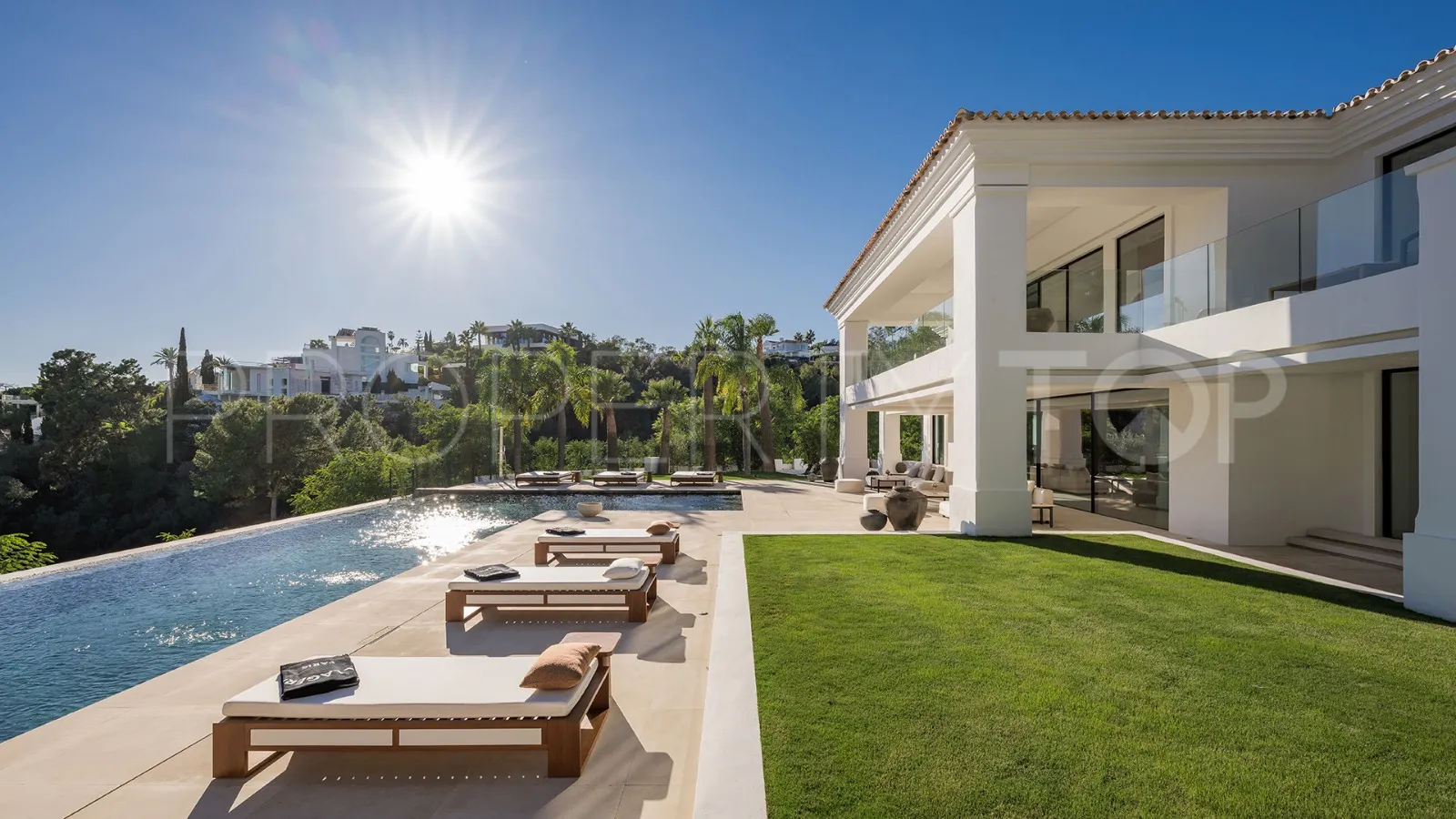 For sale villa in La Quinta