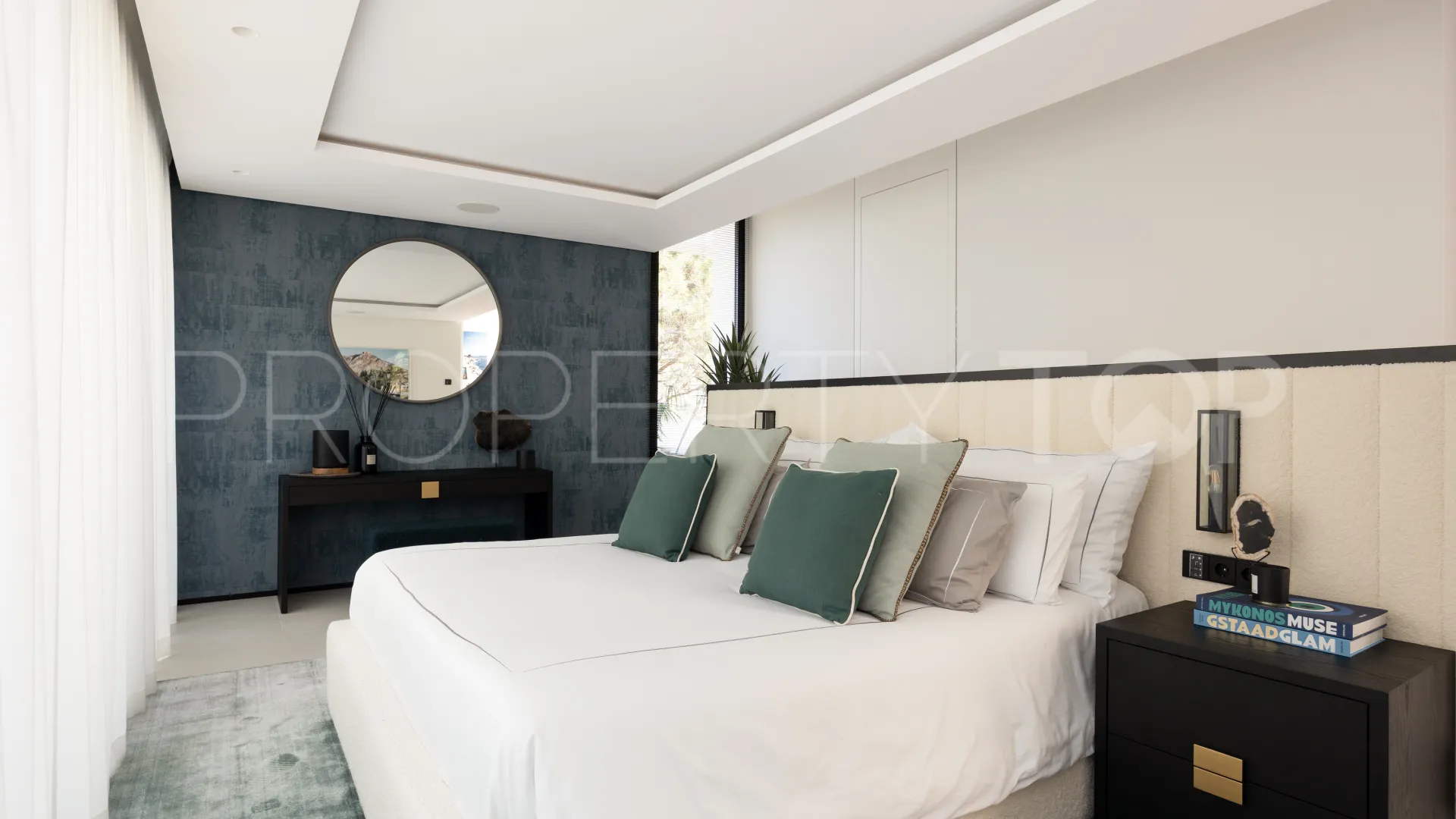 El Madroñal, villa con 7 dormitorios en venta