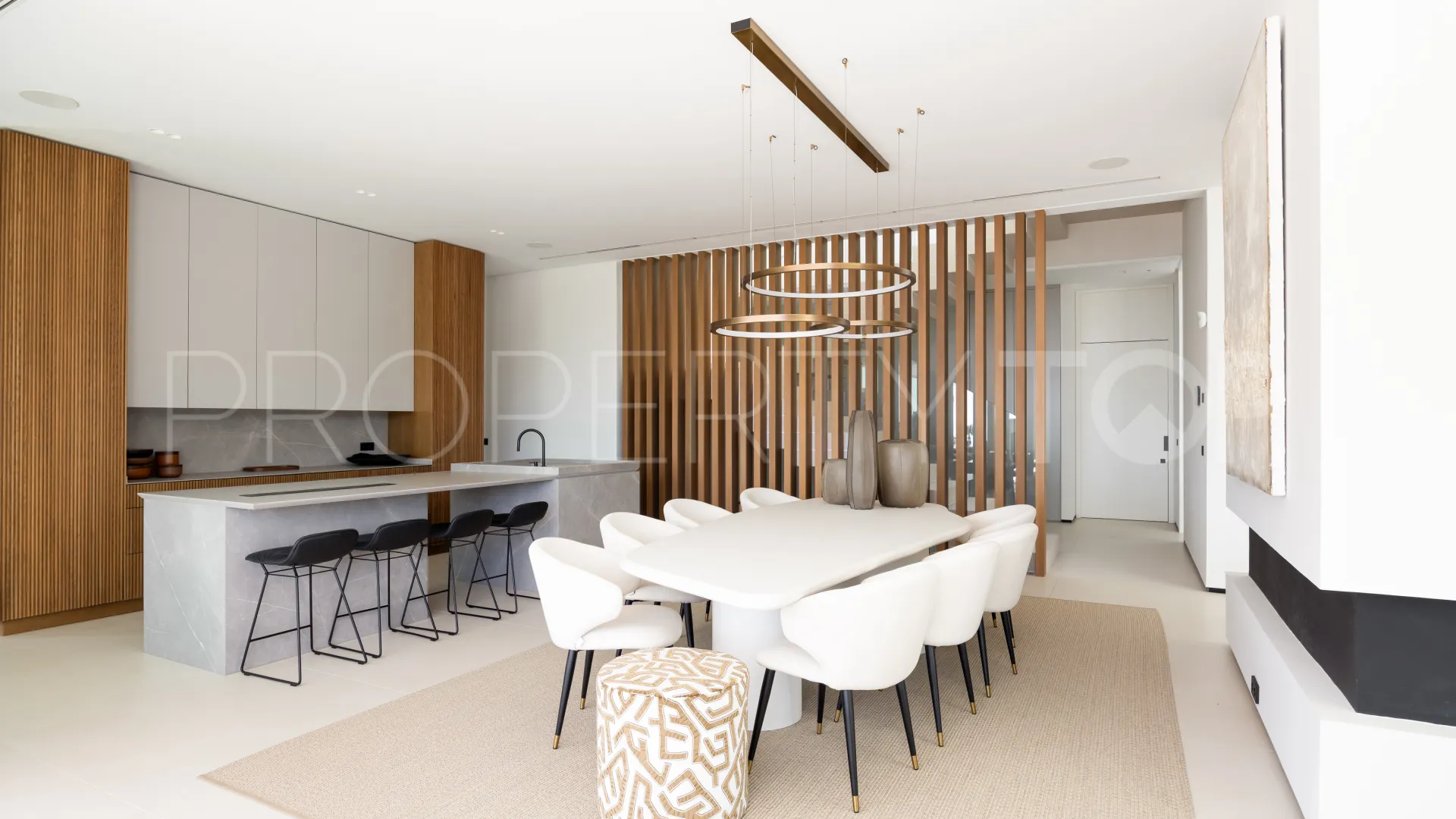 El Madroñal, villa con 7 dormitorios en venta
