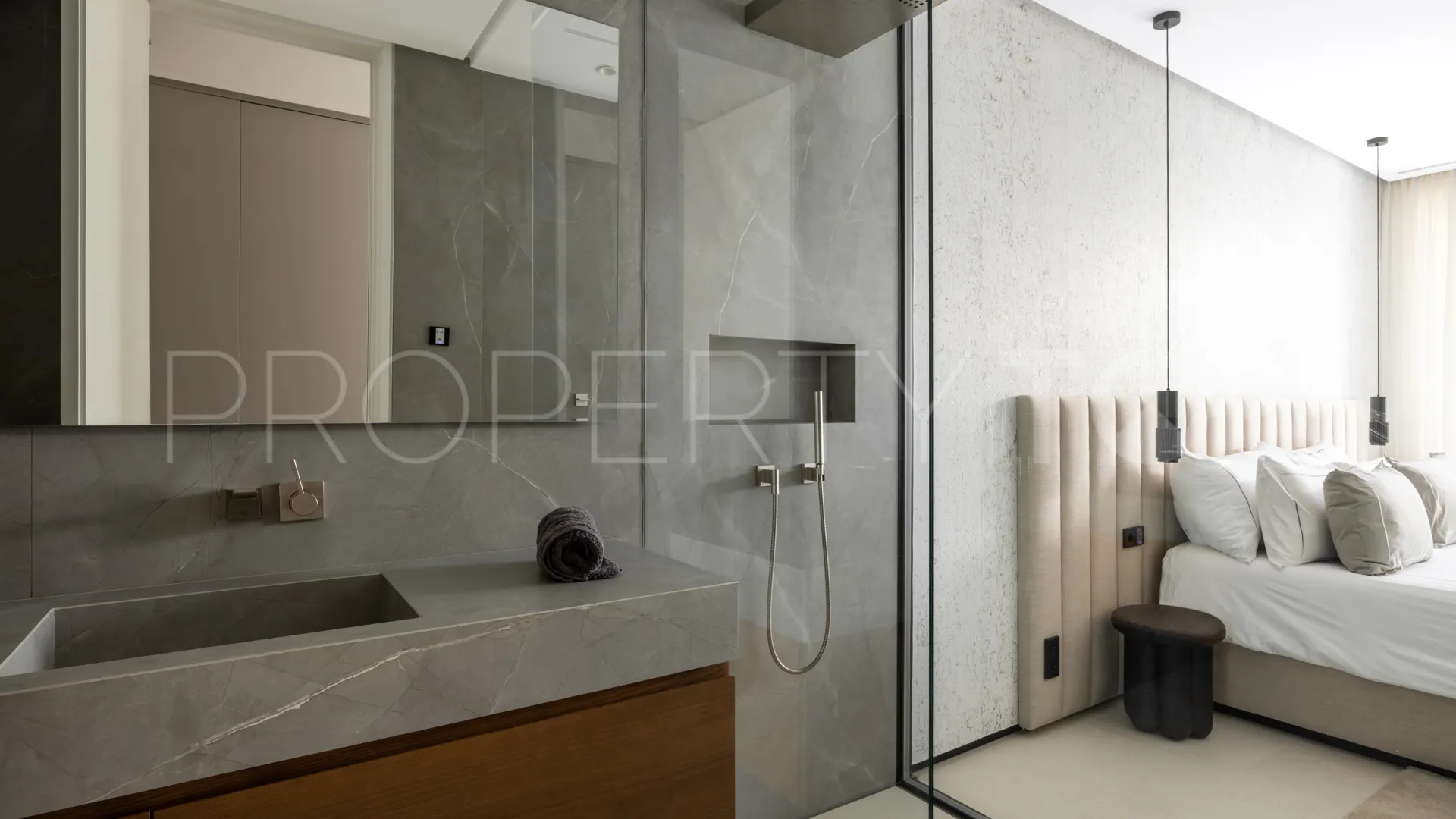El Madroñal, villa con 7 dormitorios en venta