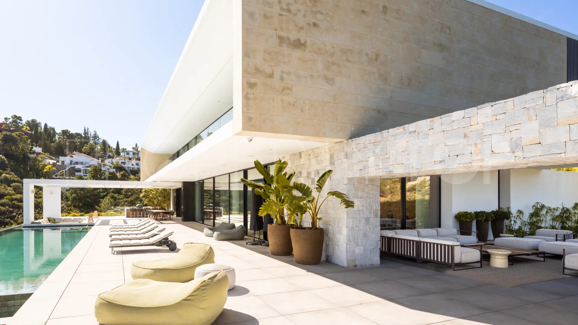 El Madroñal, villa con 7 dormitorios en venta