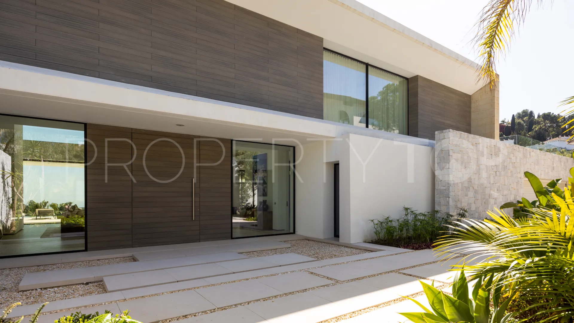 El Madroñal, villa con 7 dormitorios en venta