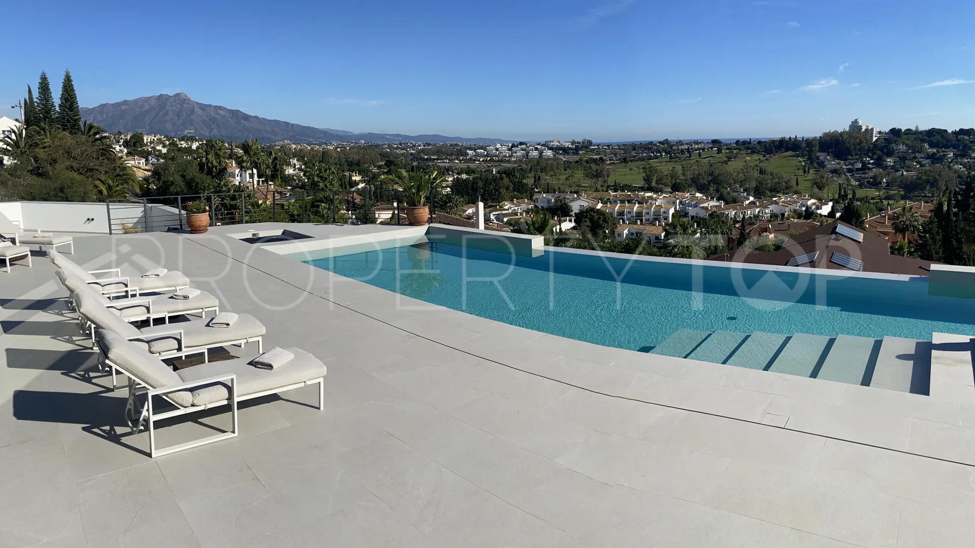 Villa en venta en Paraiso Alto