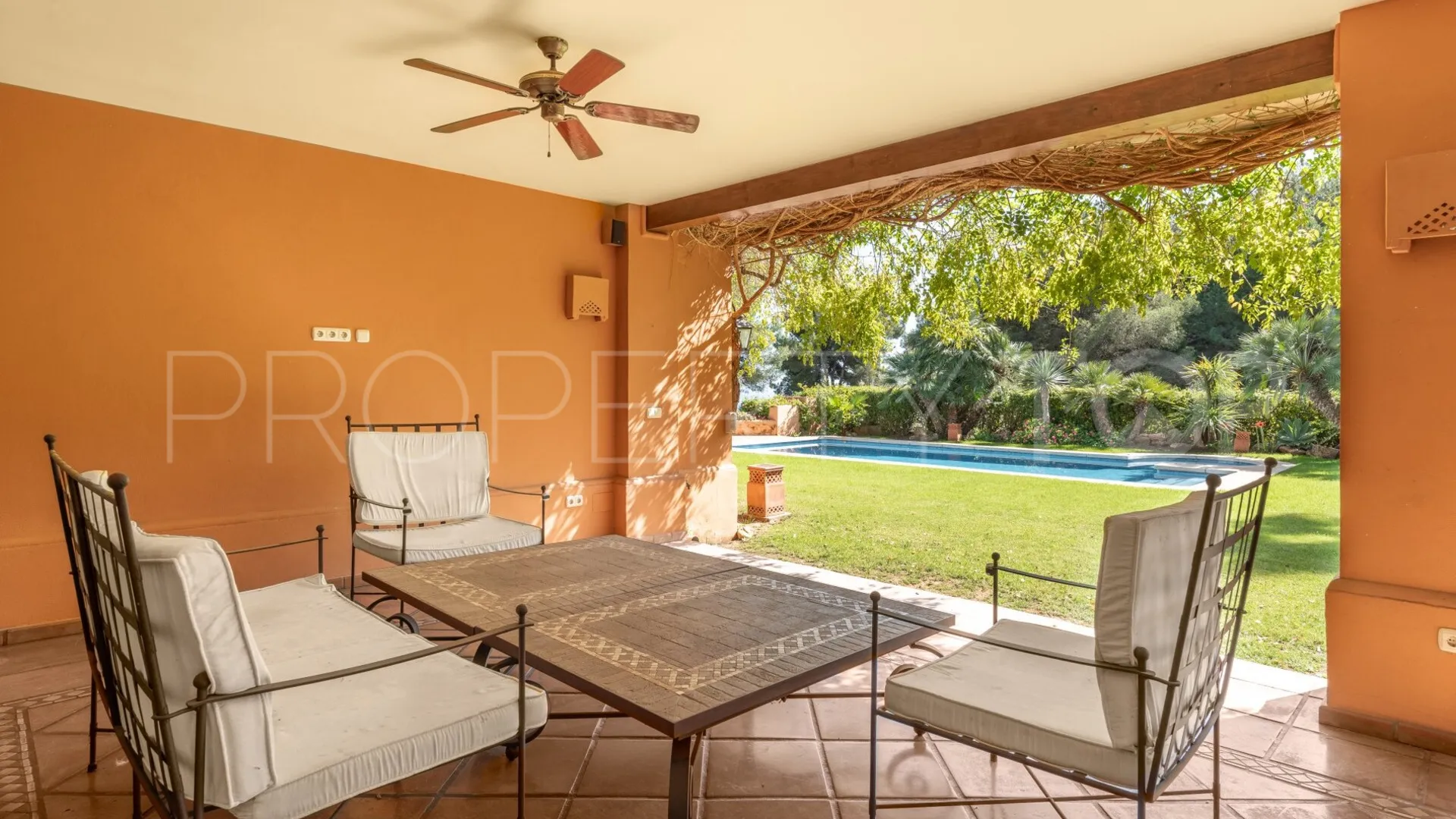 For sale villa in Altos Reales with 5 bedrooms