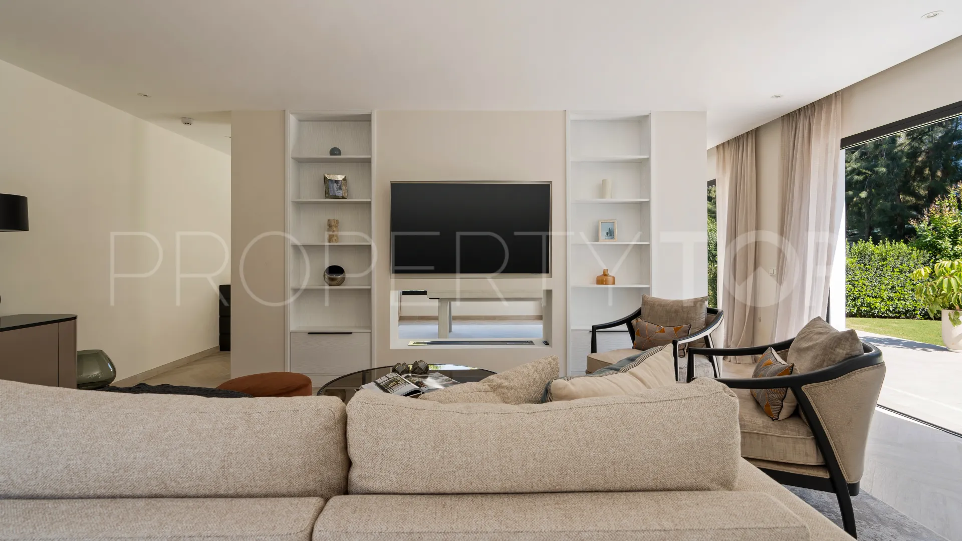 For sale 4 bedrooms villa in Las Brisas