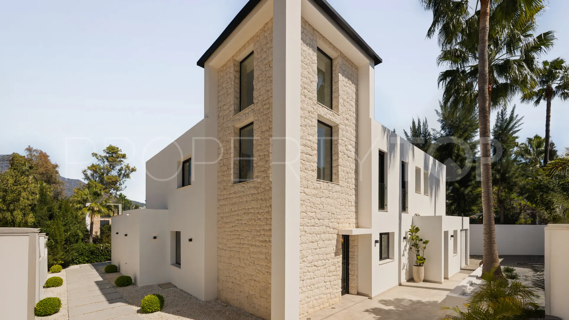 For sale 4 bedrooms villa in Las Brisas