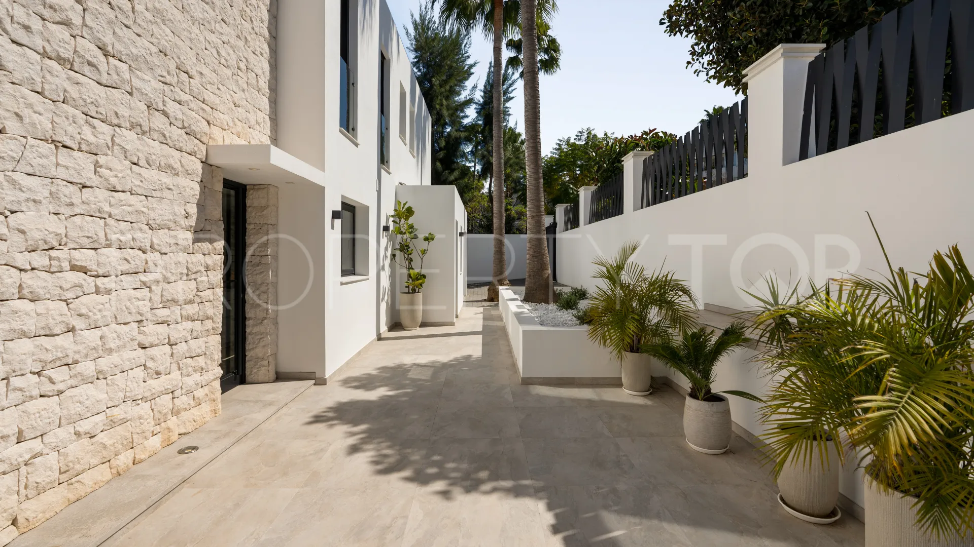 For sale 4 bedrooms villa in Las Brisas