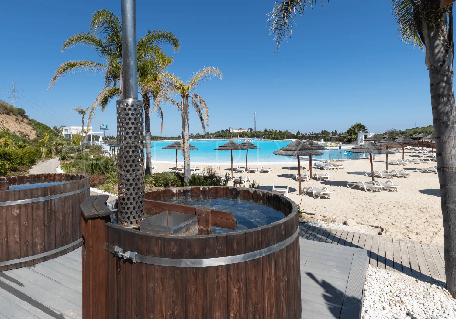 Estepona West 2 bedrooms apartment for sale