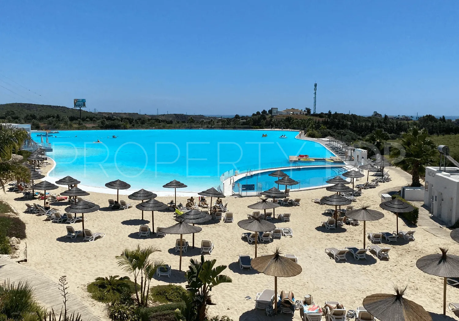 Estepona West 2 bedrooms apartment for sale