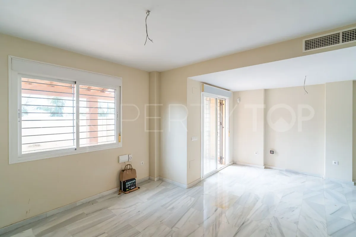 Calahonda 4 bedrooms house for sale