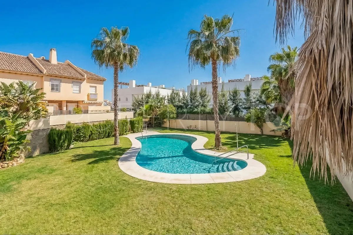 Calahonda 4 bedrooms house for sale