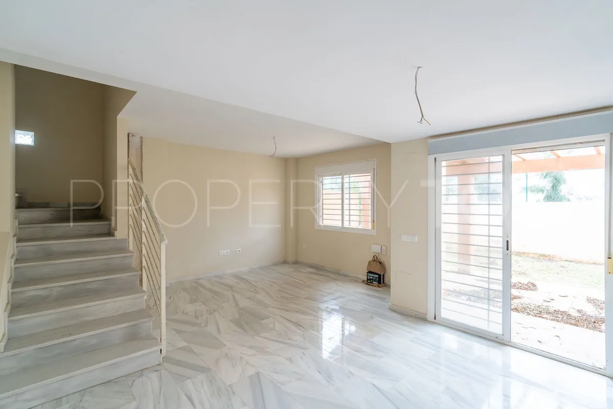 Calahonda 4 bedrooms house for sale
