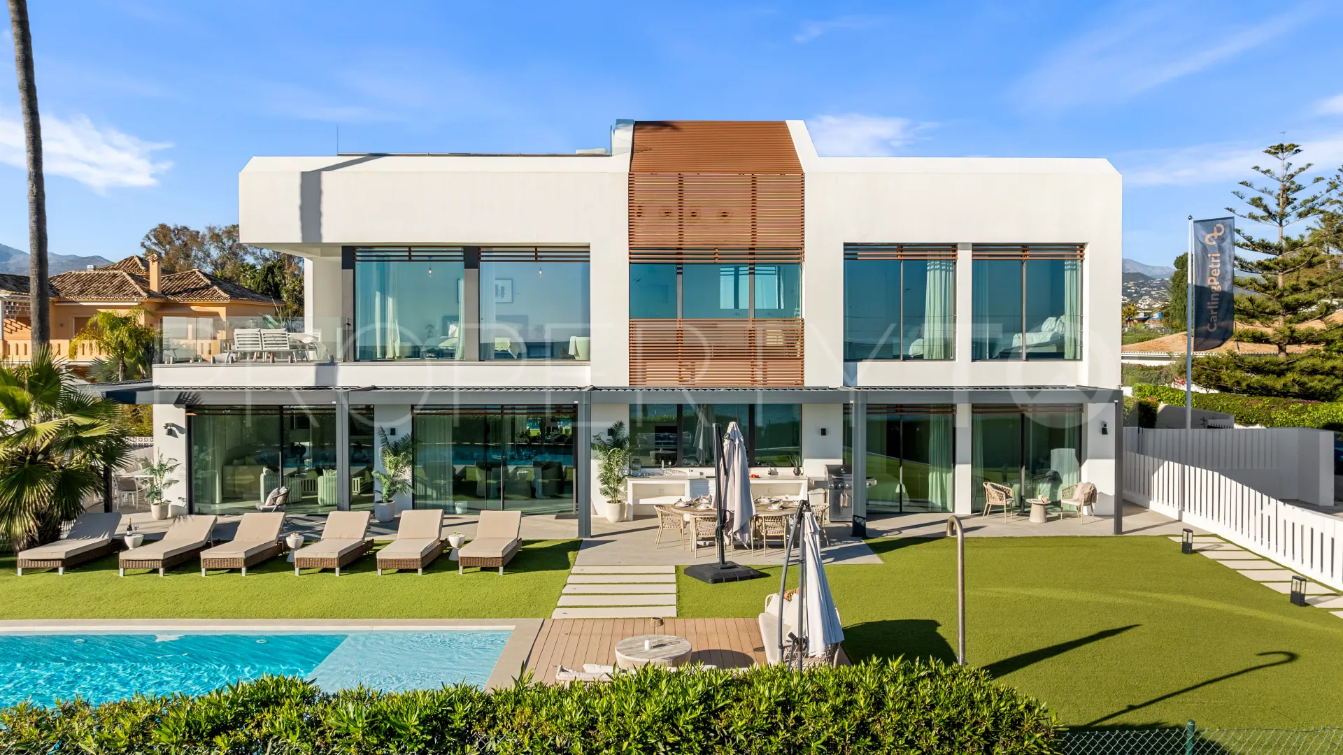 Villa en venta en New Golden Mile