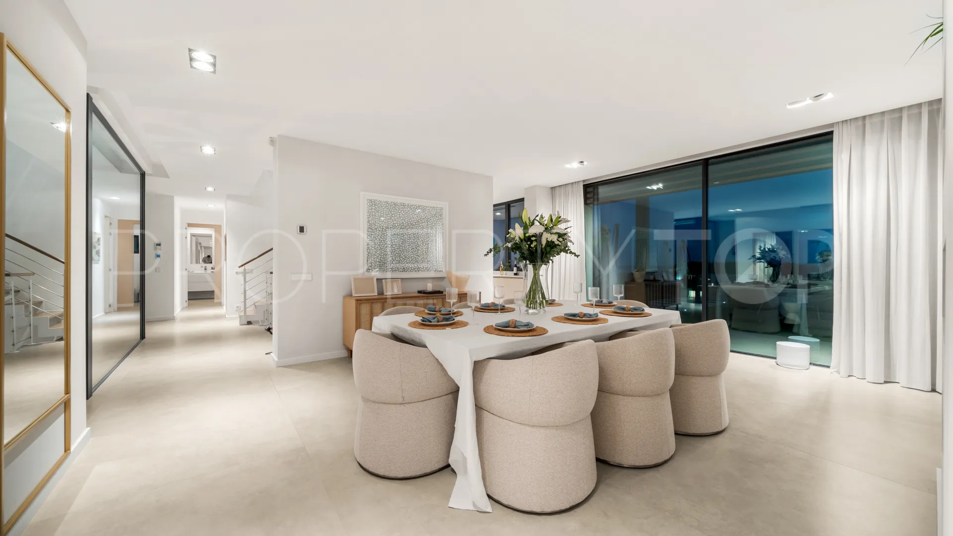 Villa en venta en New Golden Mile