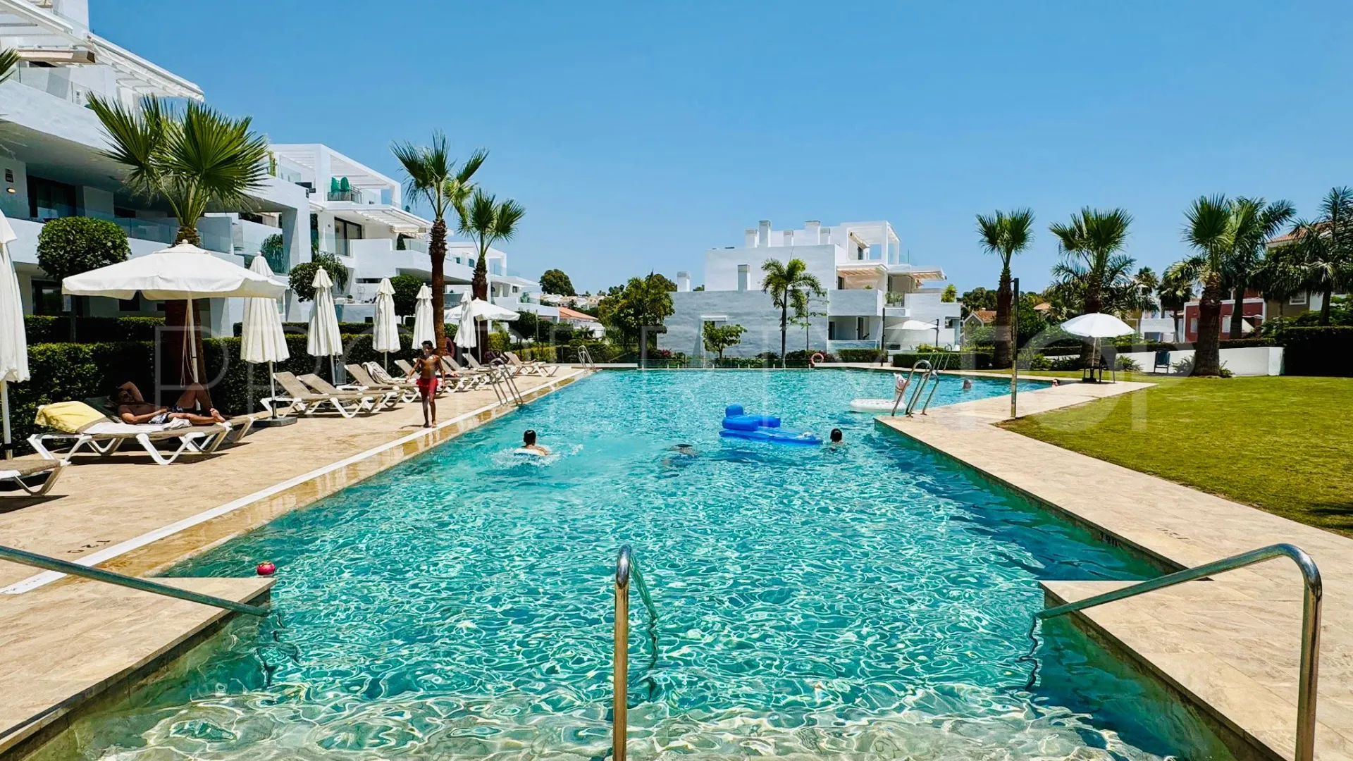 Apartment with 2 bedrooms for sale in Cortijo del Golf