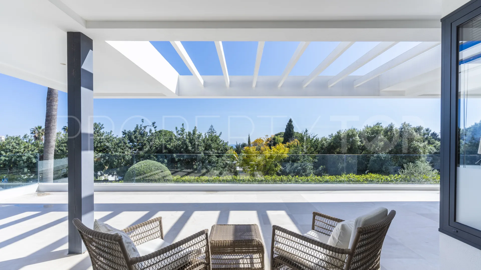 For sale villa with 5 bedrooms in Golden Mile