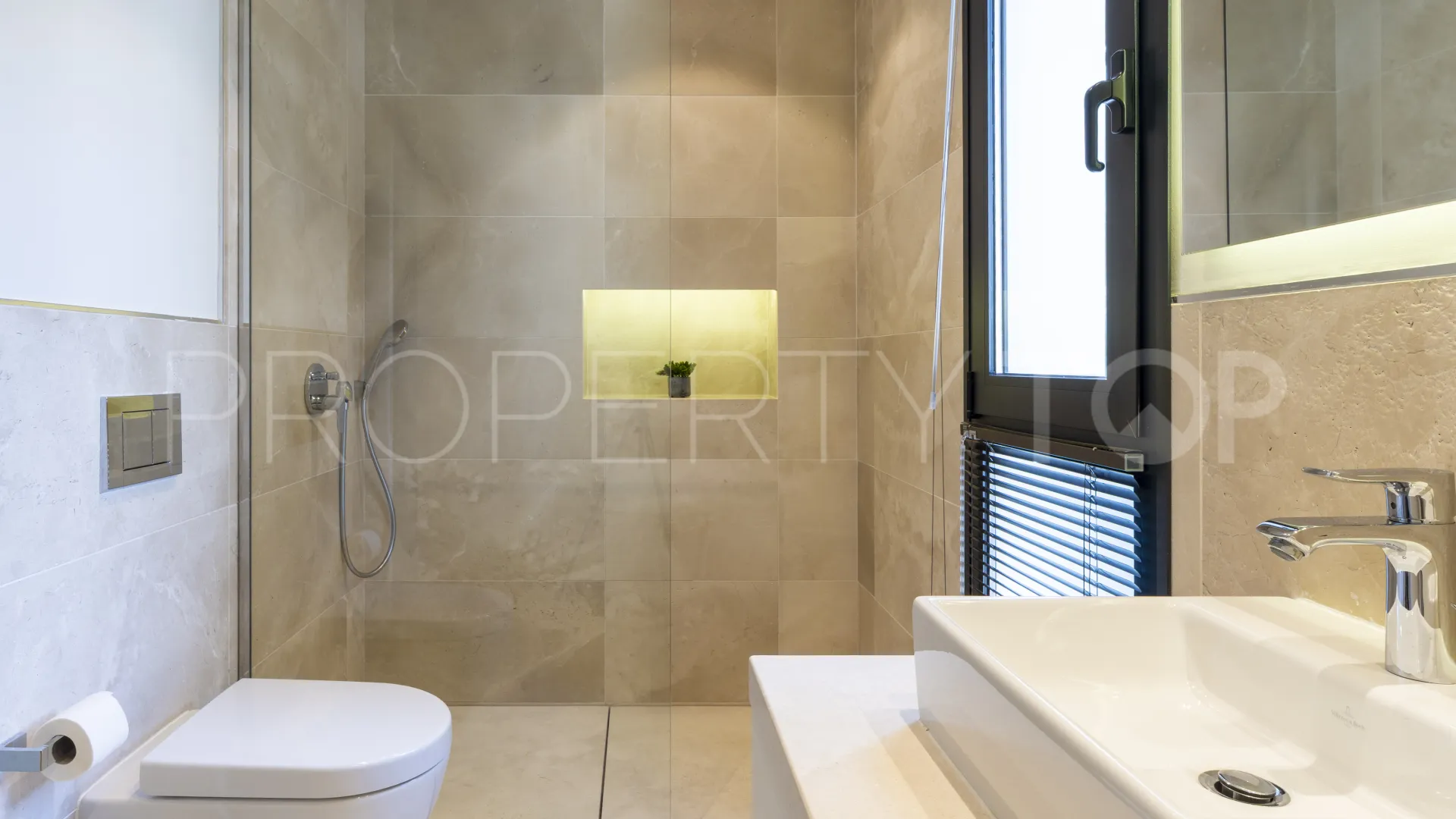 For sale villa with 5 bedrooms in Golden Mile
