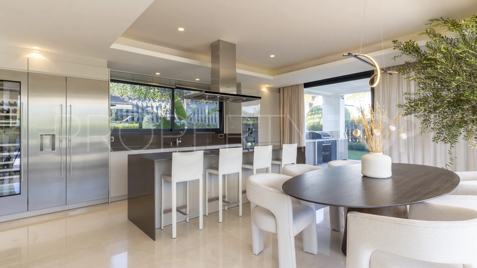 For sale villa with 5 bedrooms in Golden Mile