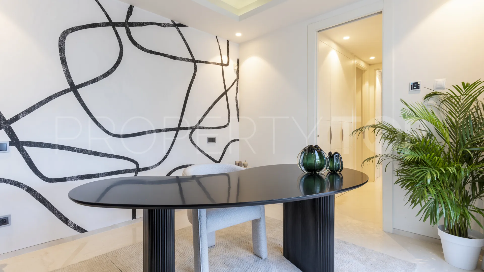For sale villa with 5 bedrooms in Golden Mile