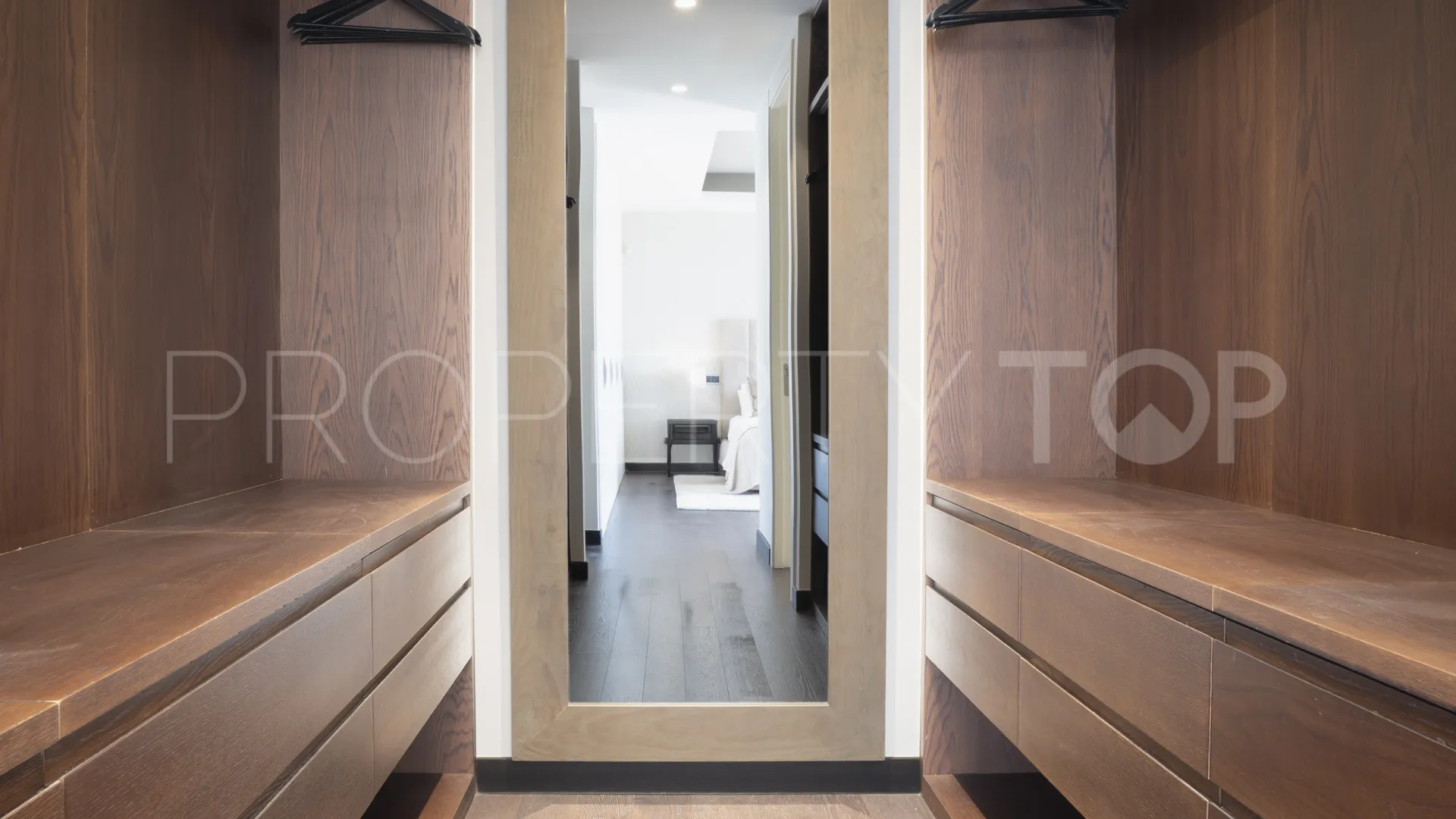 For sale villa with 5 bedrooms in Golden Mile